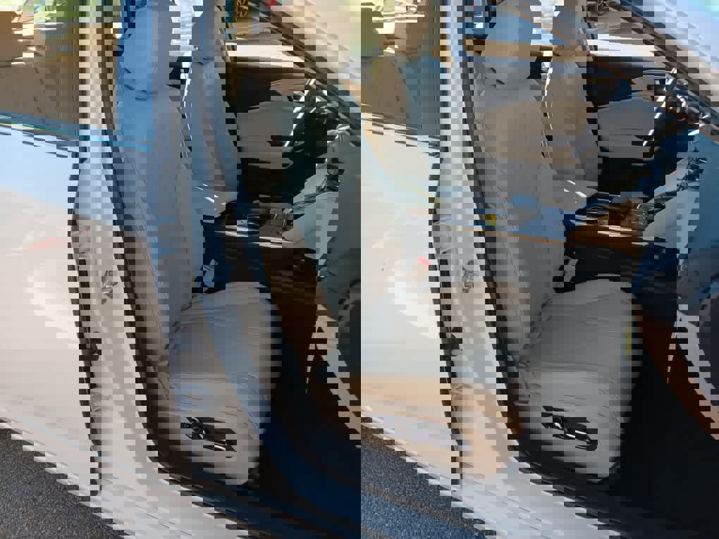 Used 2025 Acura TLX w/ Technology Package image 18