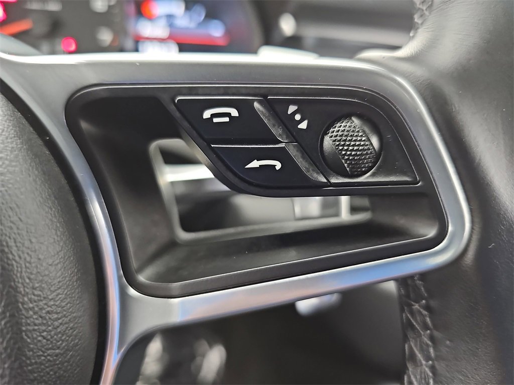 Used 2018 Porsche Macan image 30