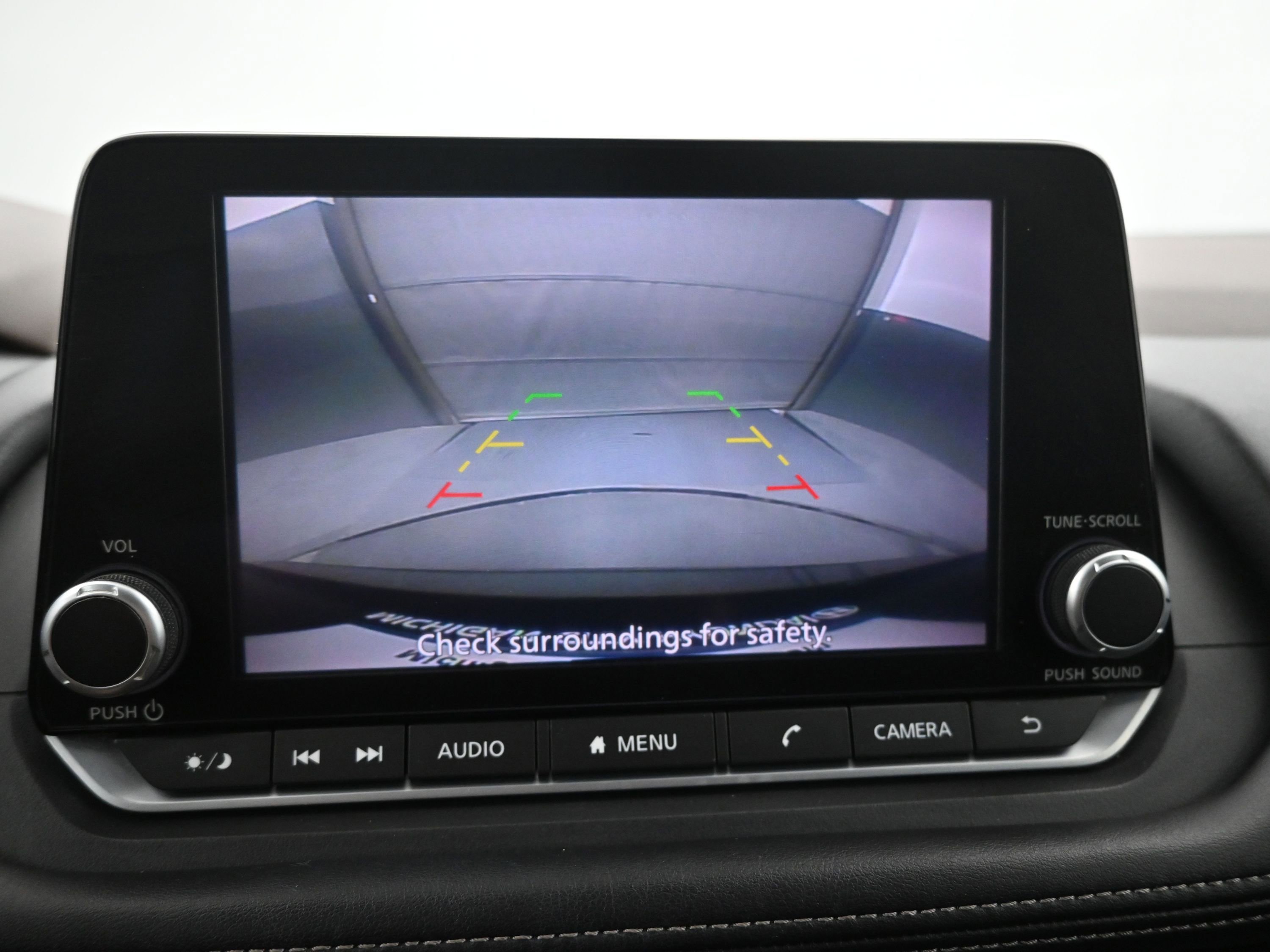 Used 2023 Nissan Rogue S AWD/4WD image 16