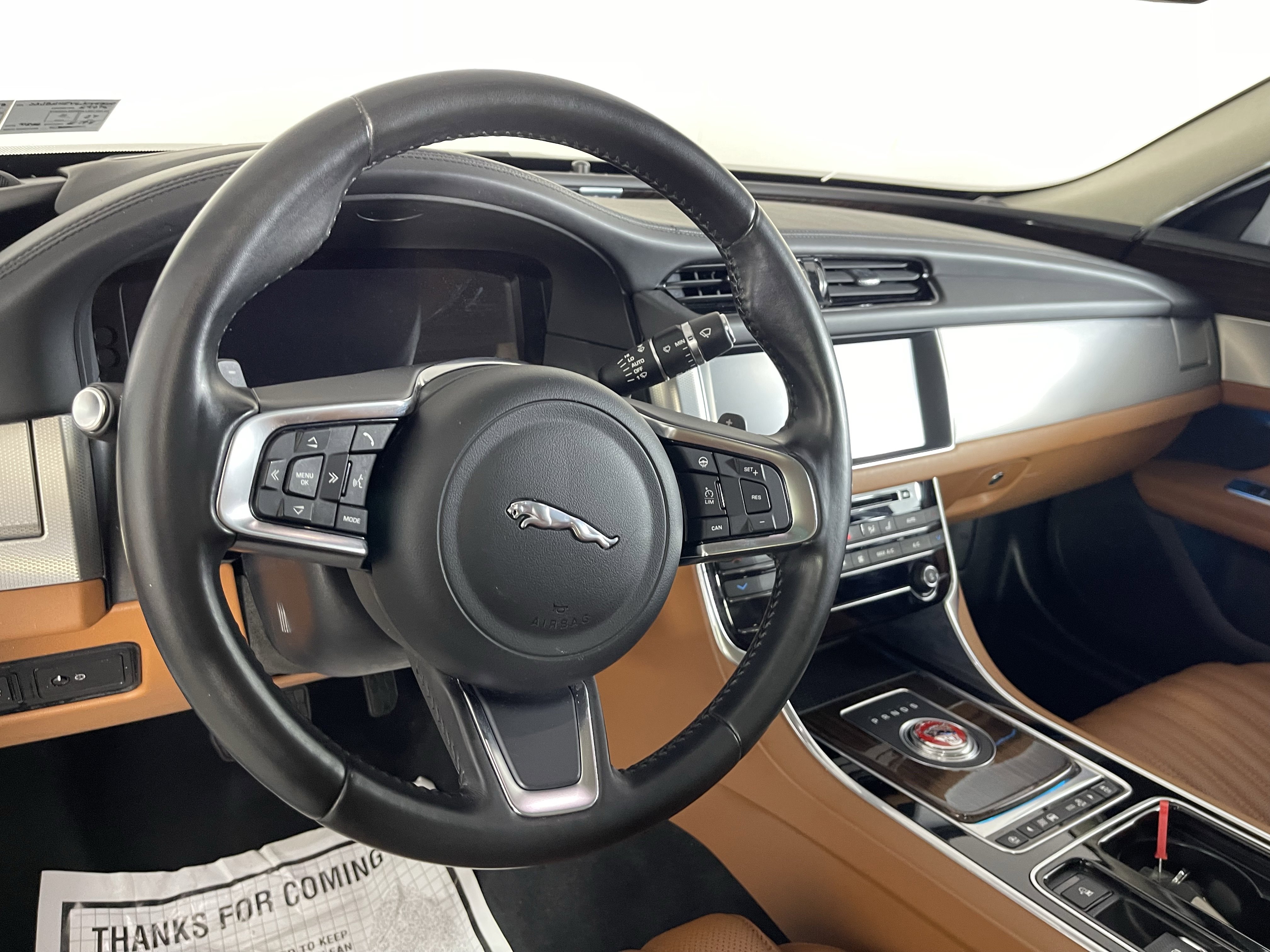 Used 2018 Jaguar XF Portfolio image 12