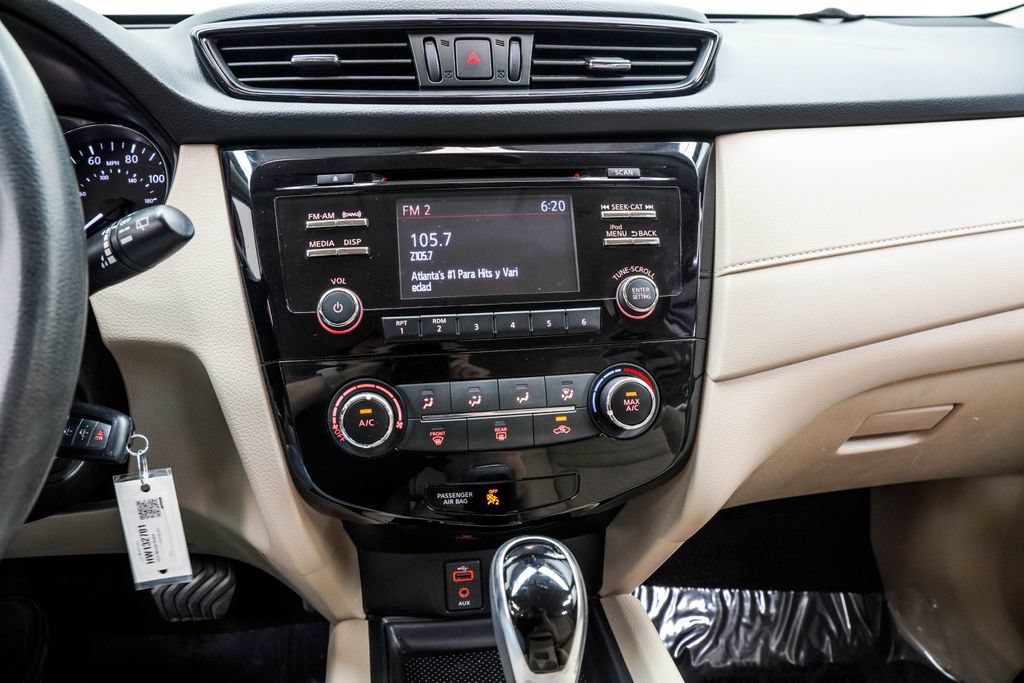 Used 2017 Nissan Rogue S FWD image 25