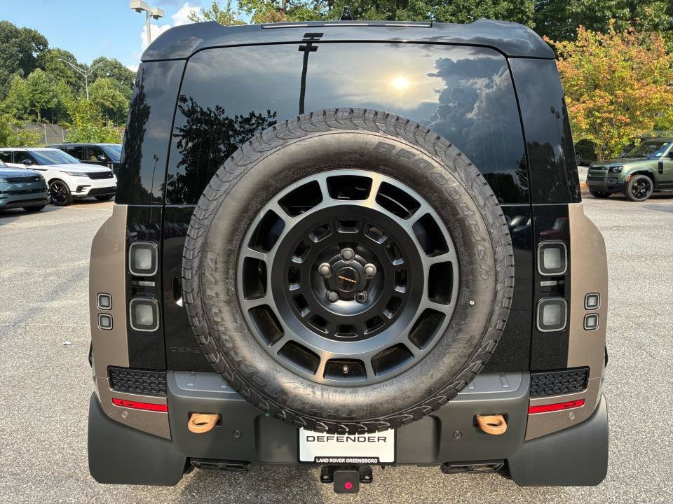 New 2026 Land Rover Defender 110 OCTA AWD/4WD image 14