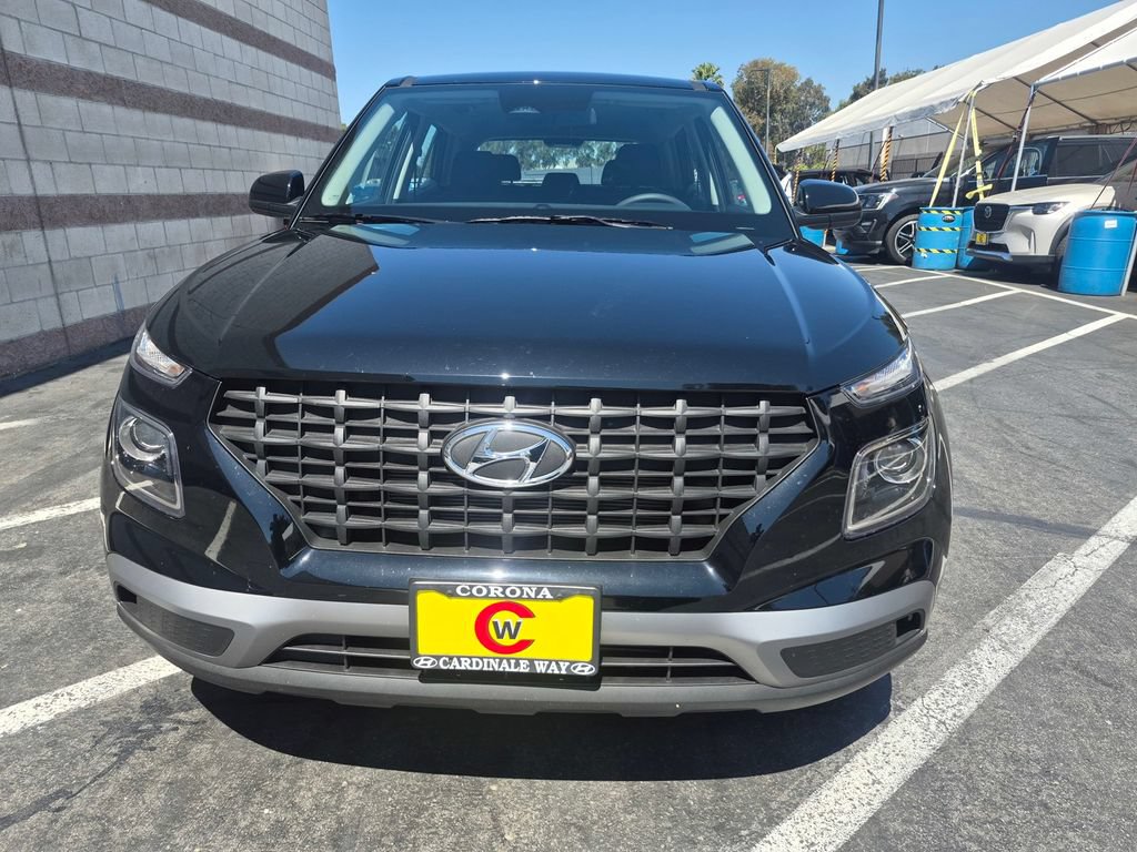 Used 2026 Hyundai Venue SE FWD image 4