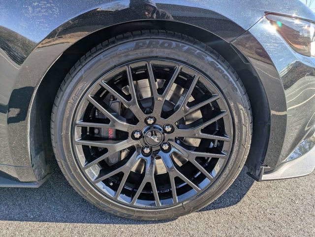 Used 2017 Ford Mustang GT w/ GT Performance Package RWD image 11