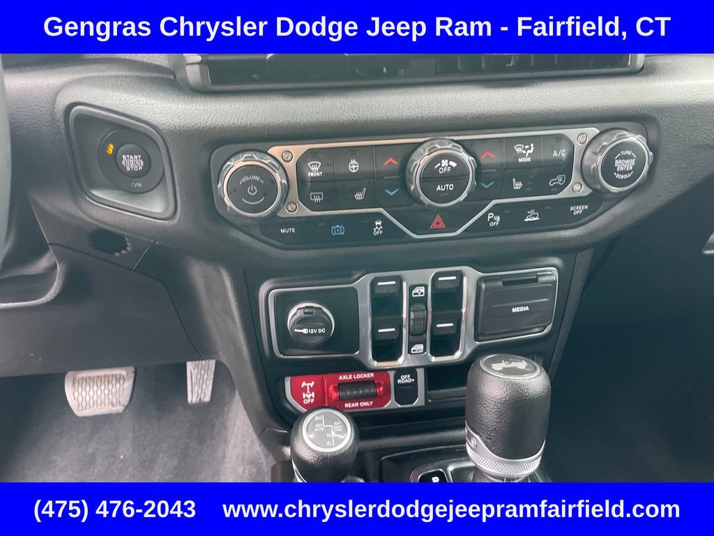 Used 2024 Jeep Wrangler Unlimited AWD/4WD image 56