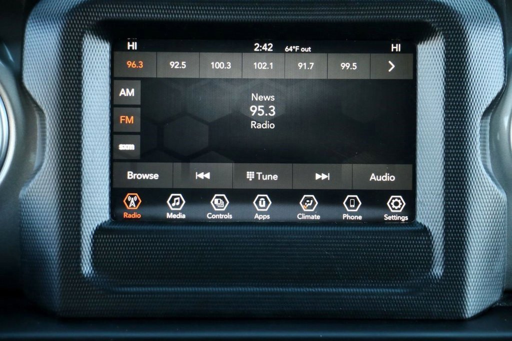 Used 2021 Jeep Wrangler Unlimited Sahara image 23