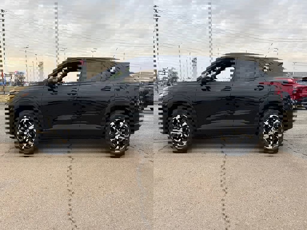 New 2026 Chevrolet Trax RS w/ Driver Confidence Package image 3