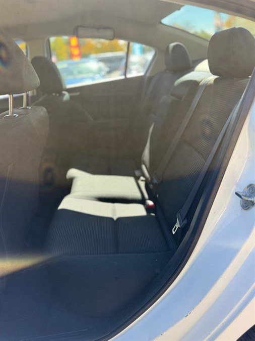 Used 2012 MAZDA MAZDA3 i Touring FWD image 13