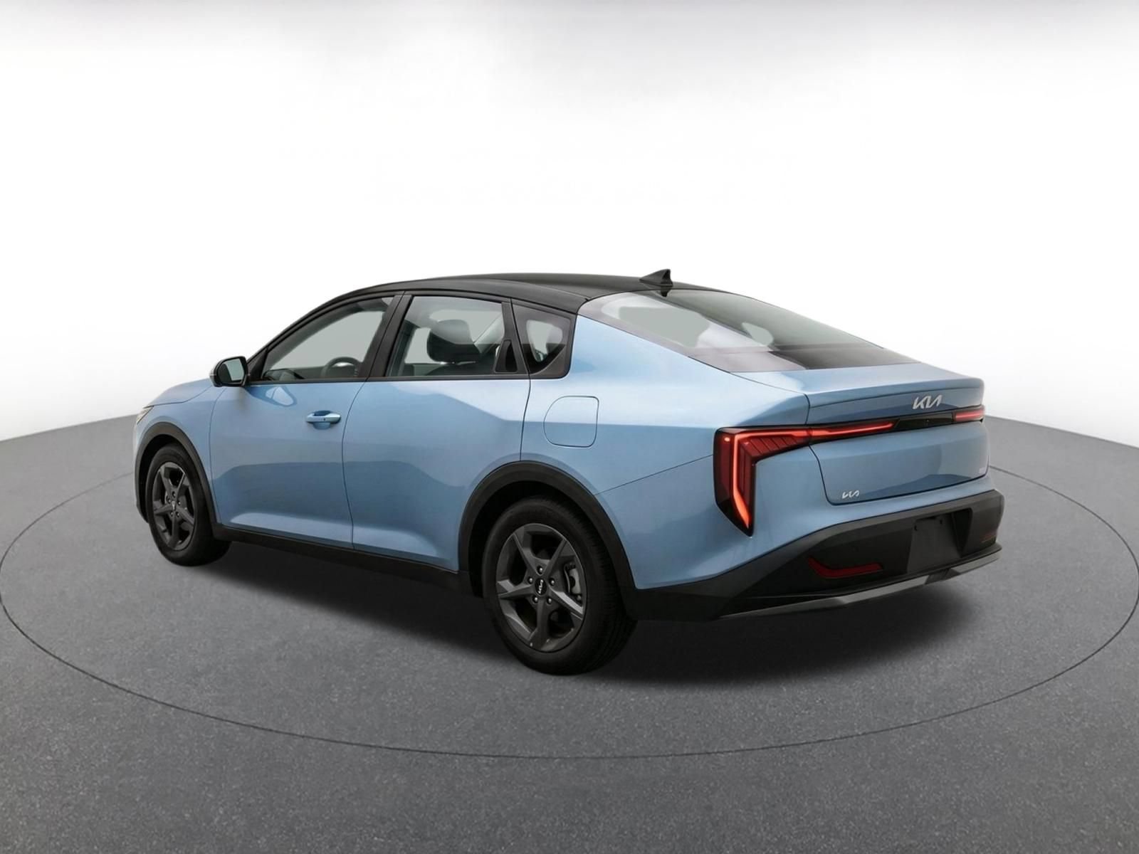 Used 2025 Kia K4 FWD image 8