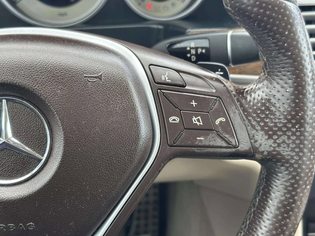 Used 2016 Mercedes-Benz E 350 4MATIC Sedan w/ Premium Package image 24