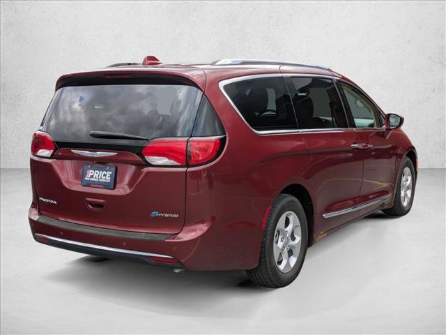 Used 2018 Chrysler Pacifica Touring-L image 5