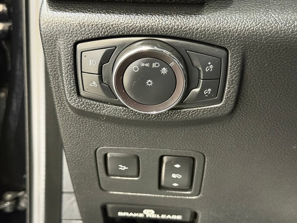 Used 2019 Ford F250 Lariat w/ Lariat Ultimate Package AWD/4WD image 33