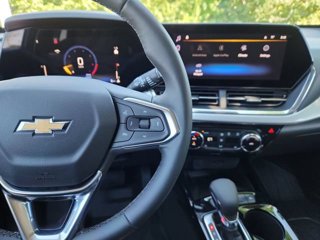 New 2026 Chevrolet Trax LT w/ Sunroof Package FWD image 26