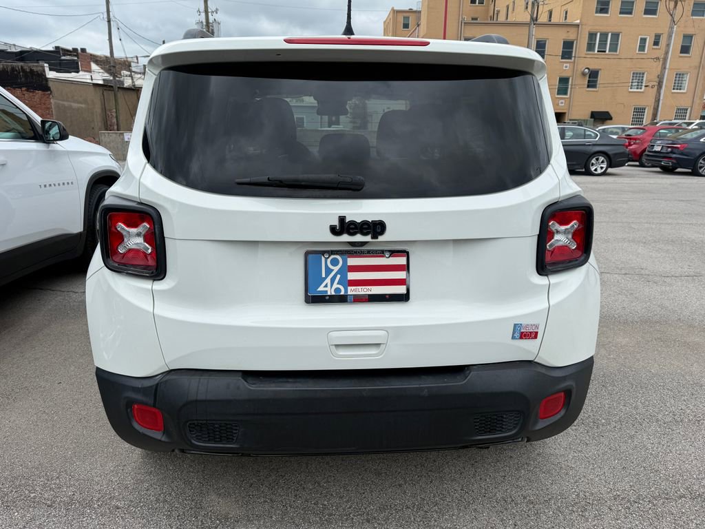 Used 2018 Jeep Renegade Altitude FWD image 19