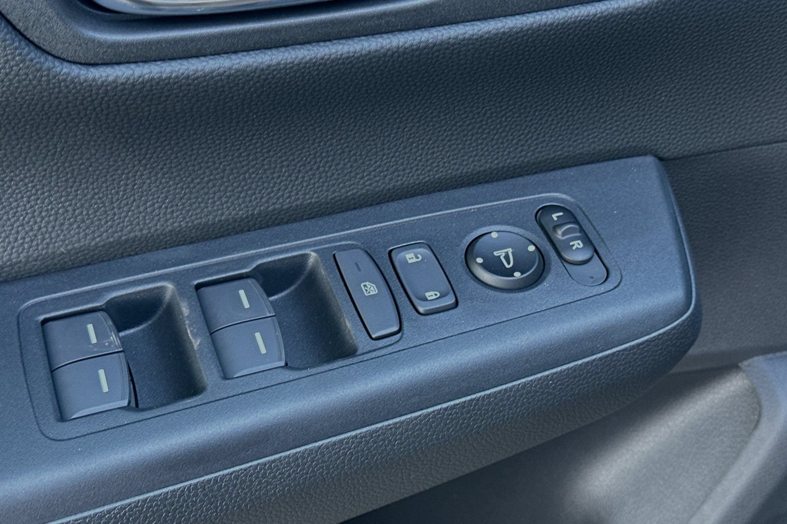 New 2025 Honda CR-V Sport-L image 12