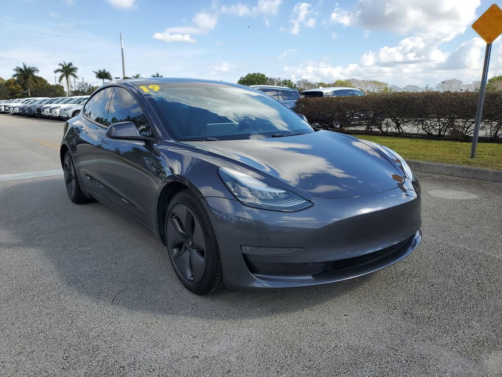 Used 2019 Tesla Model 3 Long Range image 28