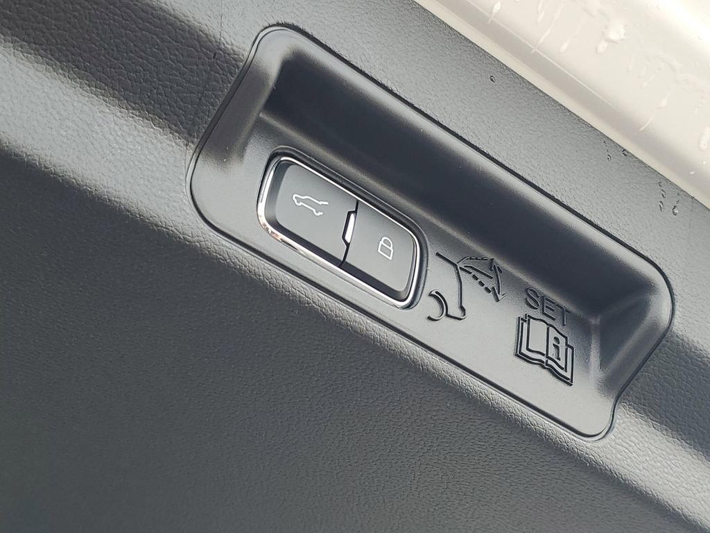 New 2026 Ford Explorer Tremor image 38