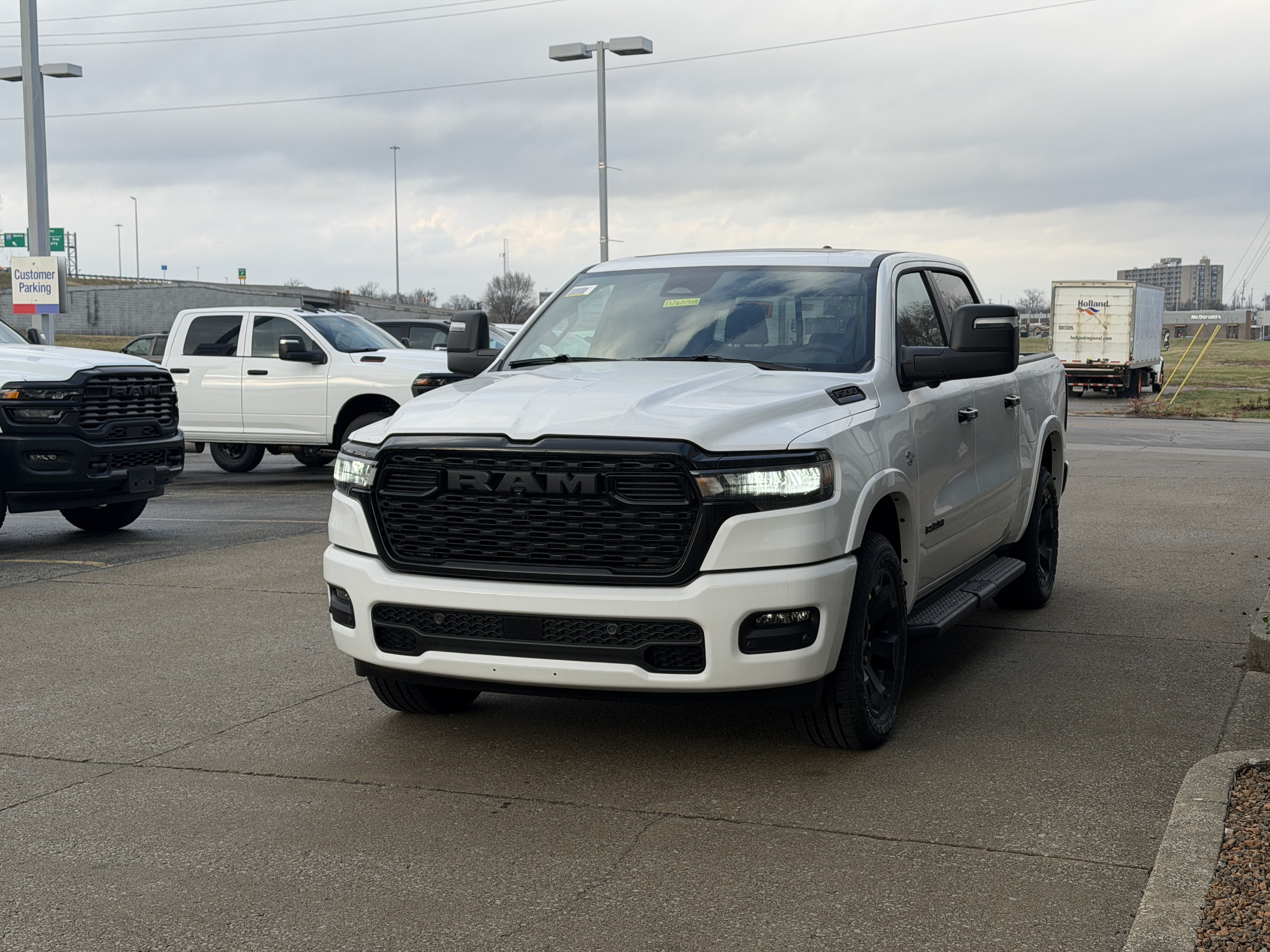 New 2026 RAM 1500 Big Horn AWD/4WD image 19