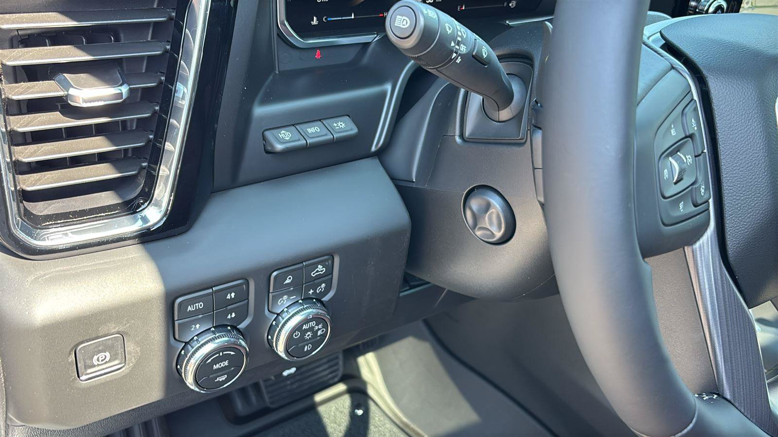 New 2026 GMC Sierra 1500 Denali Ultimate AWD/4WD image 27
