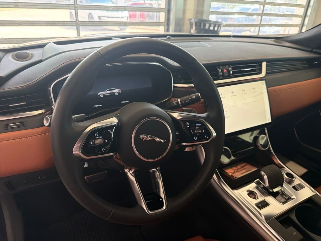 Used 2024 Jaguar XF R-Dynamic SE AWD/4WD image 11