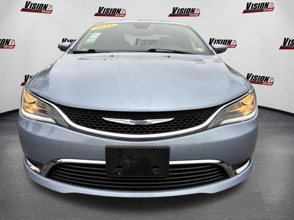 Used 2015 Chrysler 200 Limited w/ Convenience Group FWD image 2