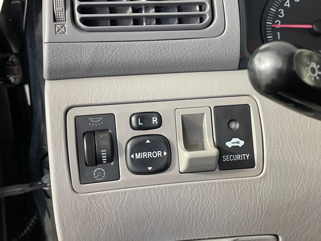 Used 2005 Toyota Corolla CE FWD image 12