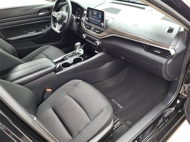 Used 2024 Nissan Altima 2.5 SV image 21