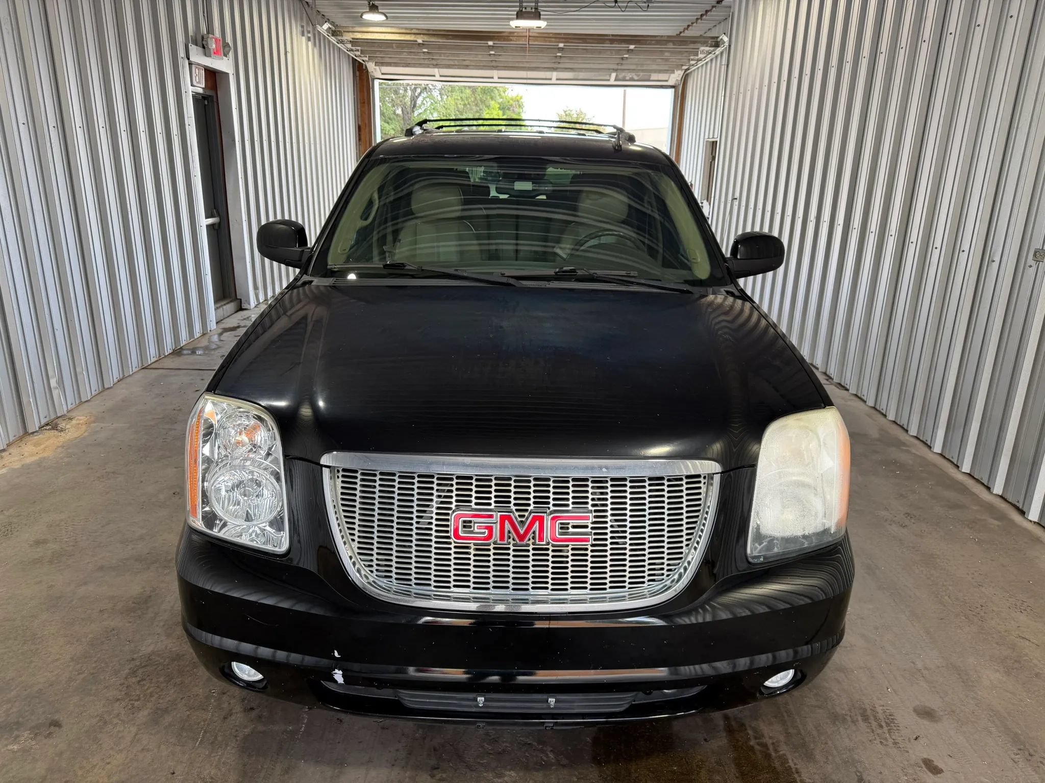 Used 2013 GMC Yukon SLT RWD image 3