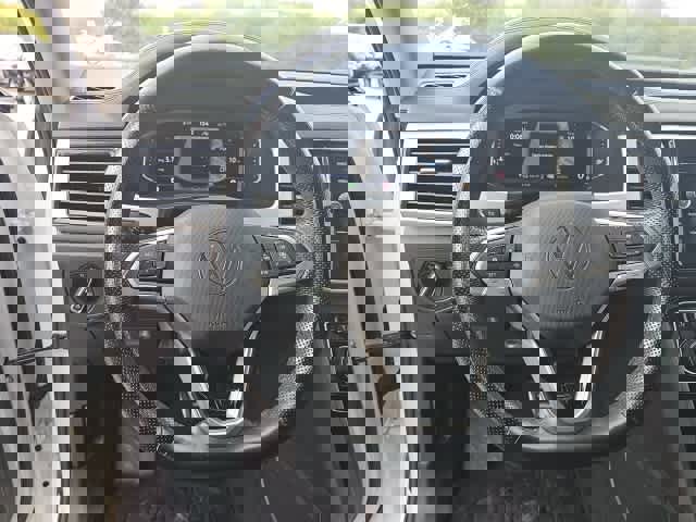 Used 2022 Volkswagen Atlas SEL Premium image 11