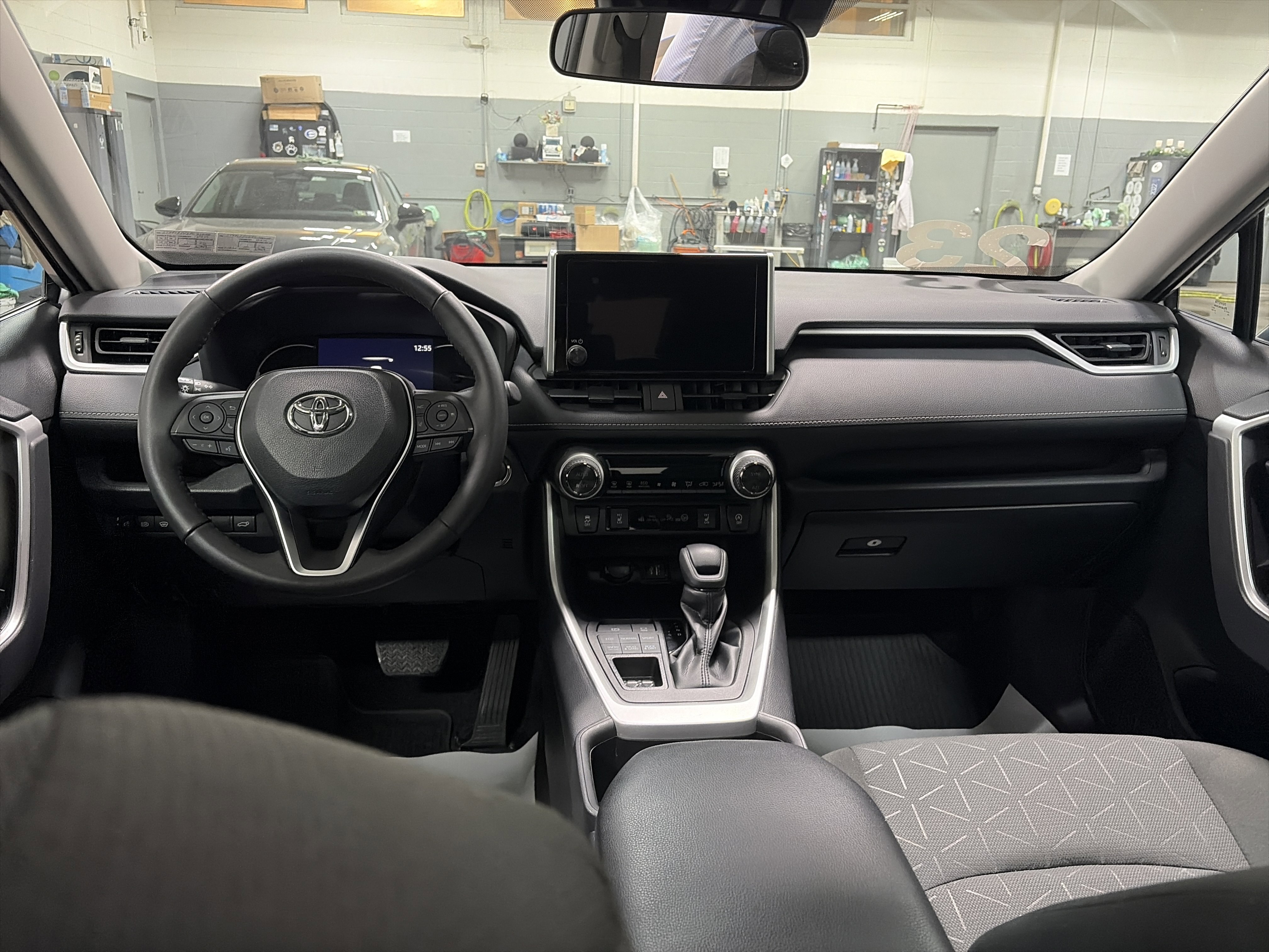 Used 2023 Toyota RAV4 XLE image 27