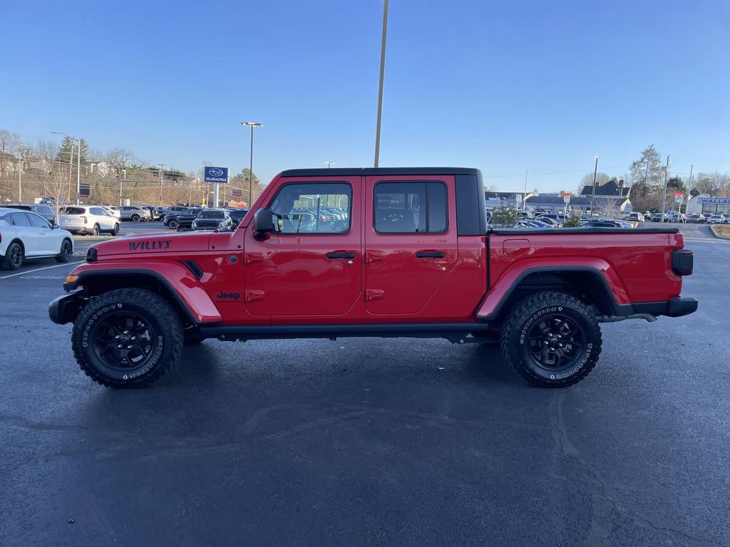 Used 2024 Jeep Gladiator Willys image 3