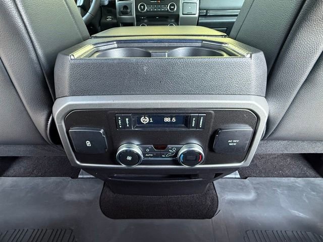 Used 2018 Ford Expedition XLT w/ Equipment Group 202A RWD image 18