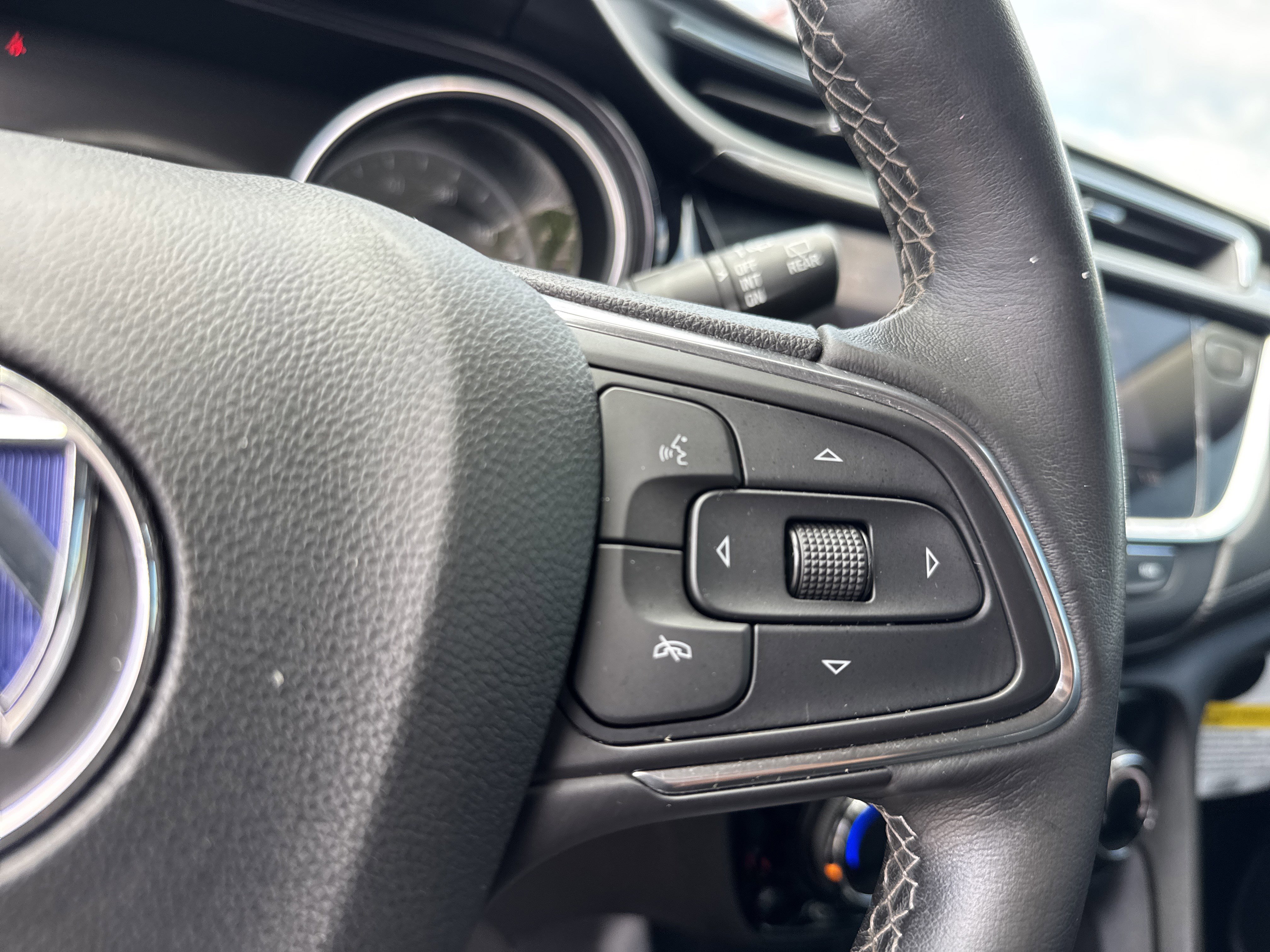 Used 2021 Buick Encore GX Preferred FWD image 19
