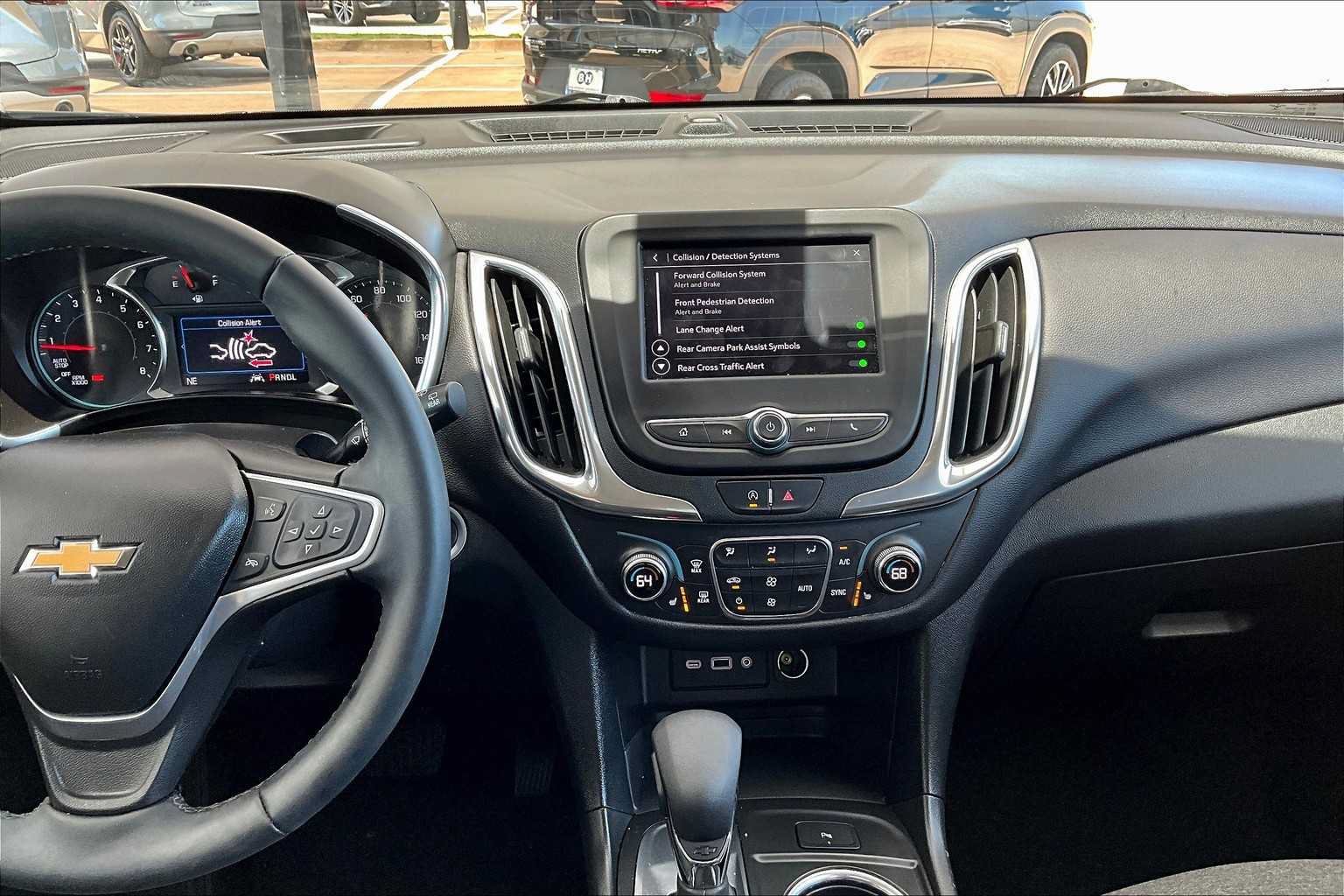Used 2023 Chevrolet Equinox LT FWD image 7