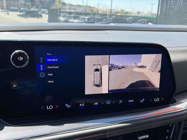 Used 2025 Chevrolet Suburban RST w/ Comfort Package AWD/4WD image 32