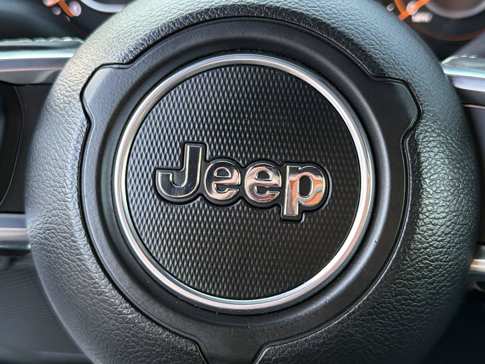 Used 2025 Jeep Wrangler Unlimited Sahara w/ Safety Group AWD/4WD image 23