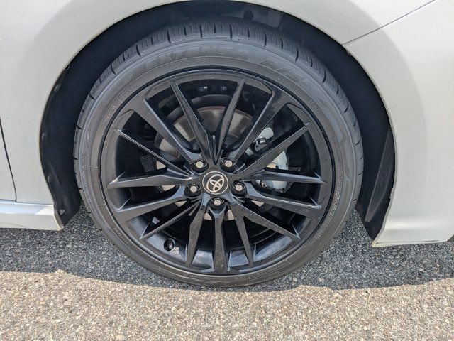 Used 2024 Toyota Camry XSE w/ Navigation Package FWD image 11