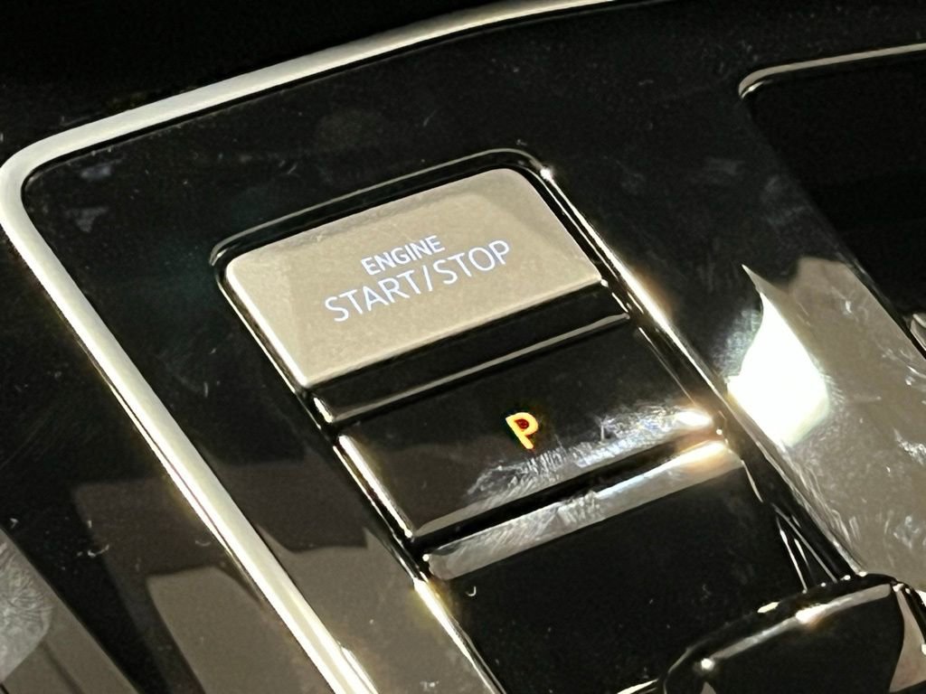 New 2025 Volkswagen Golf R Black Edition image 14