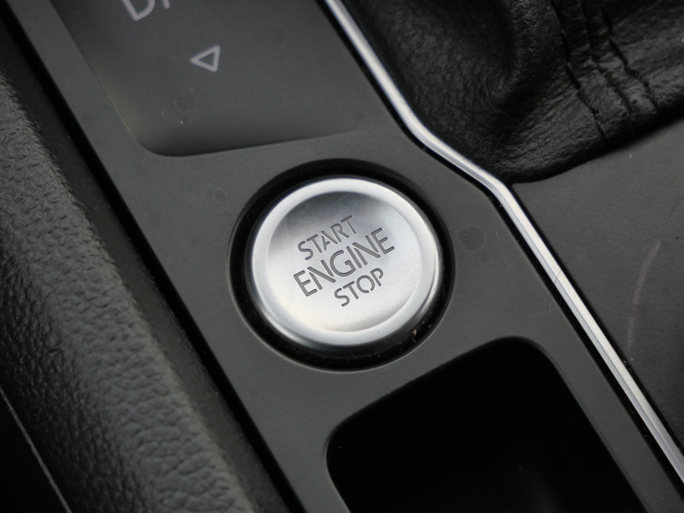 Certified 2021 Volkswagen Atlas SE image 27