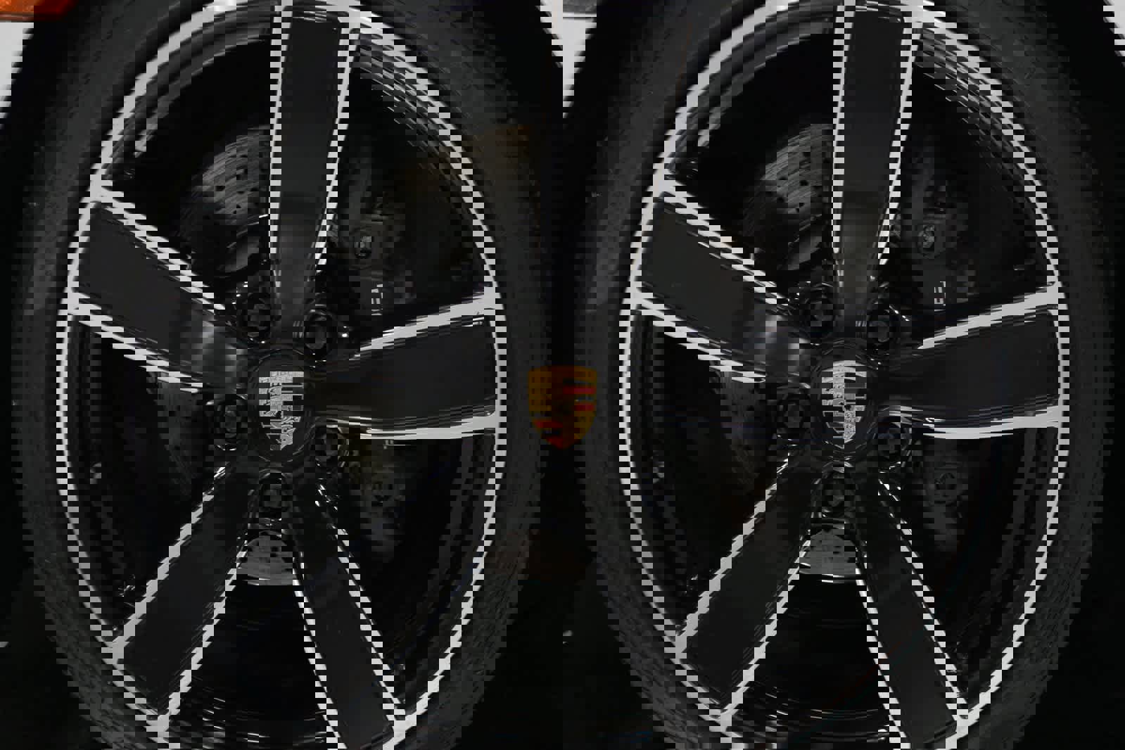 Certified 2018 Porsche 911 Carrera image 11