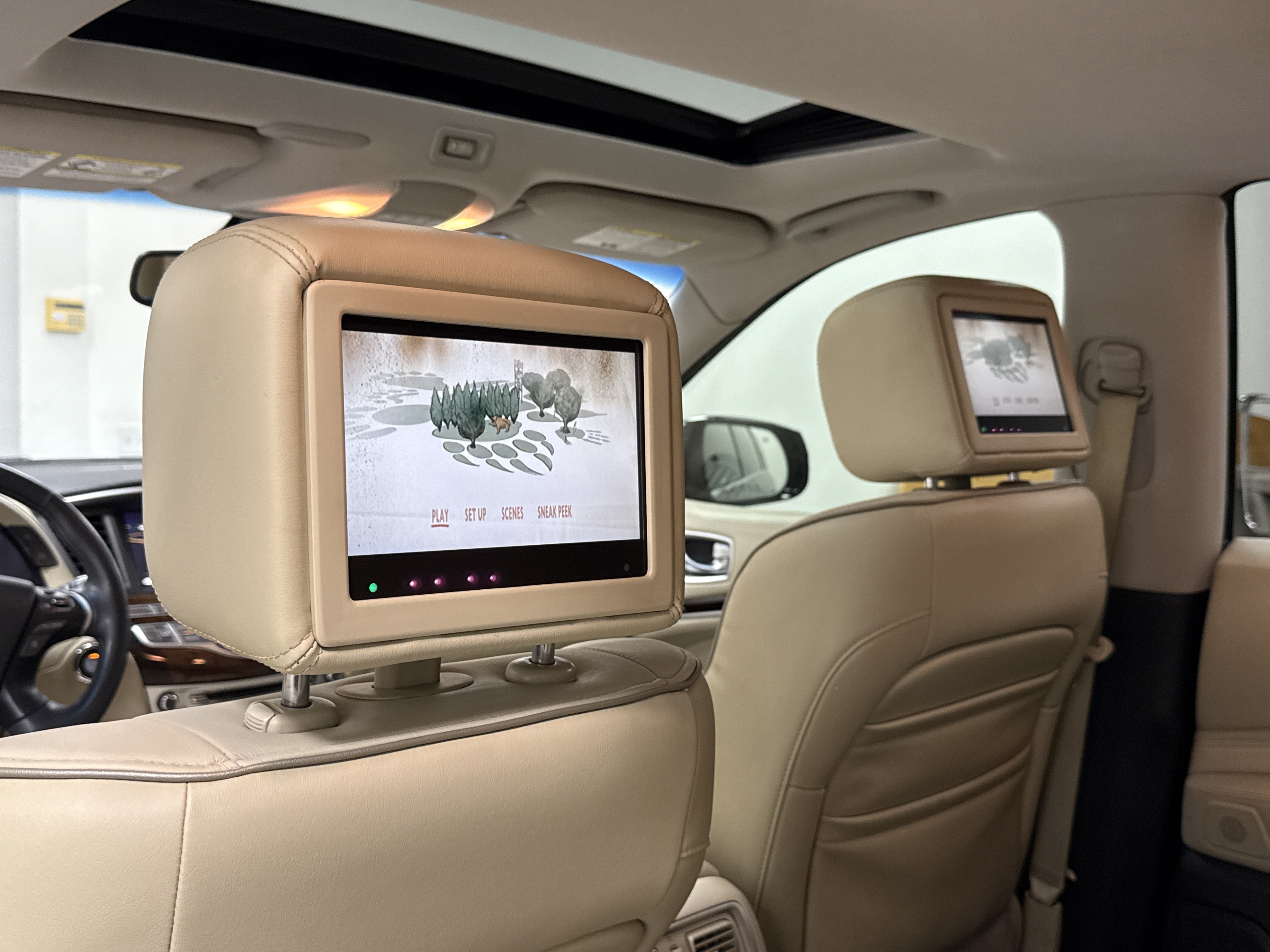 Used 2018 INFINITI QX60 FWD w/ Deluxe Technology Package image 17