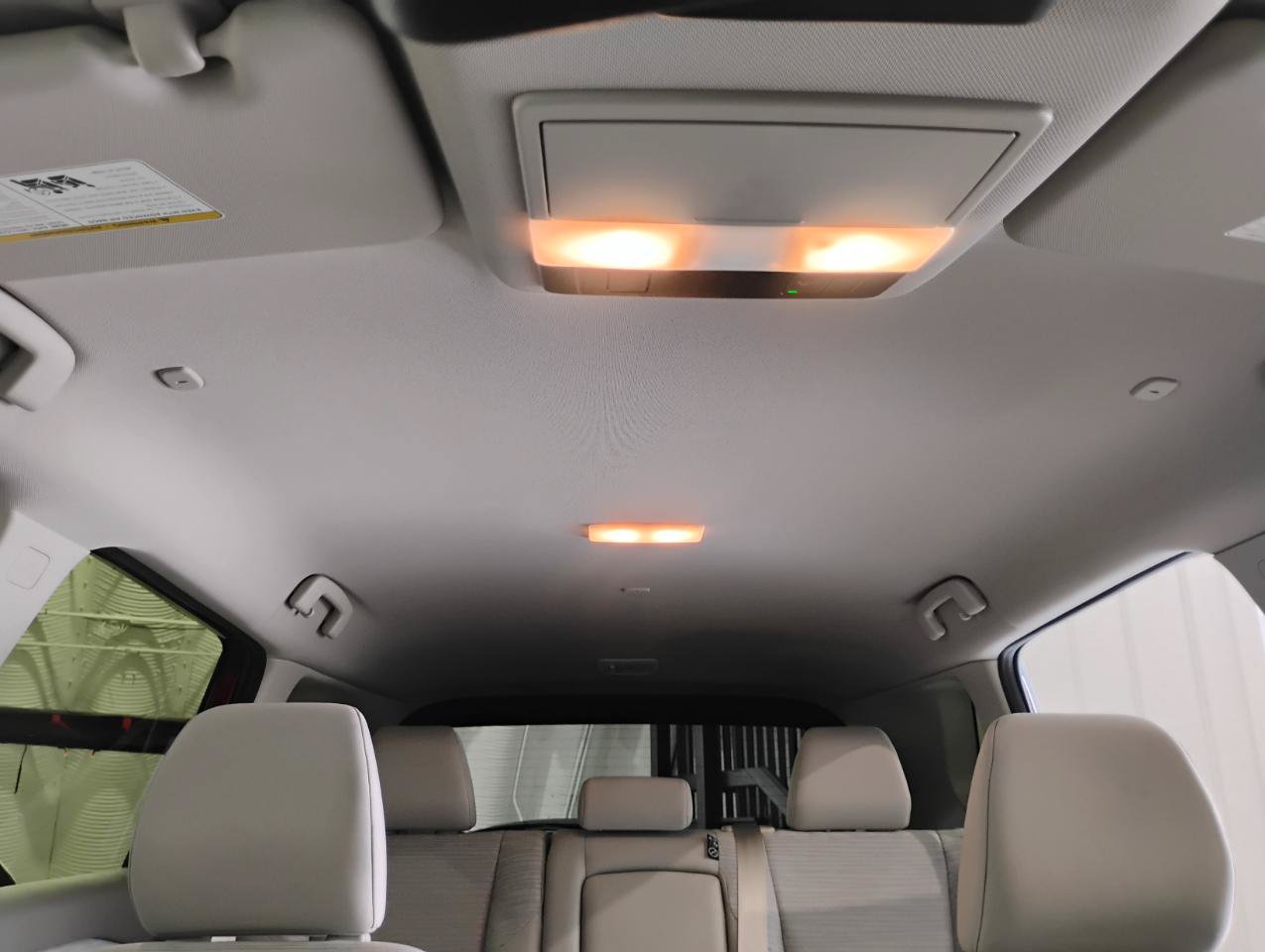 Used 2023 Nissan Rogue SV FWD image 18