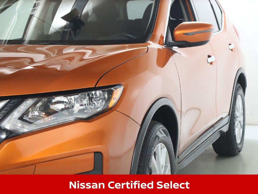 Used 2019 Nissan Rogue SV image 6