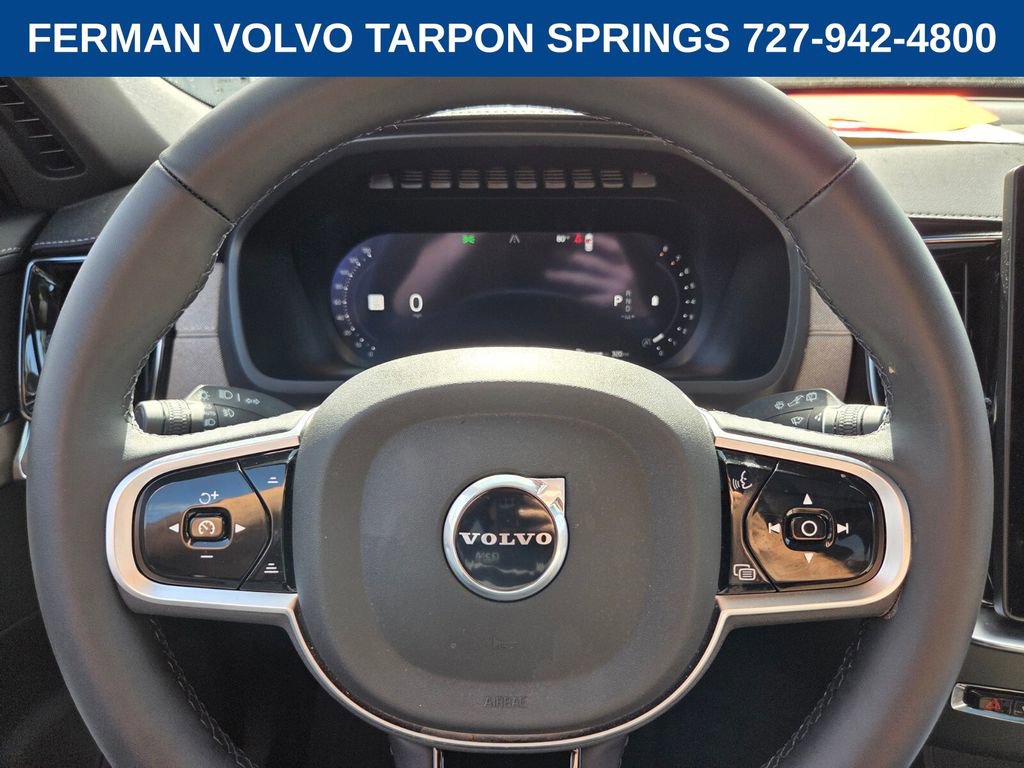 New 2026 Volvo XC90 B5 Plus w/ Protection Package Premier image 28