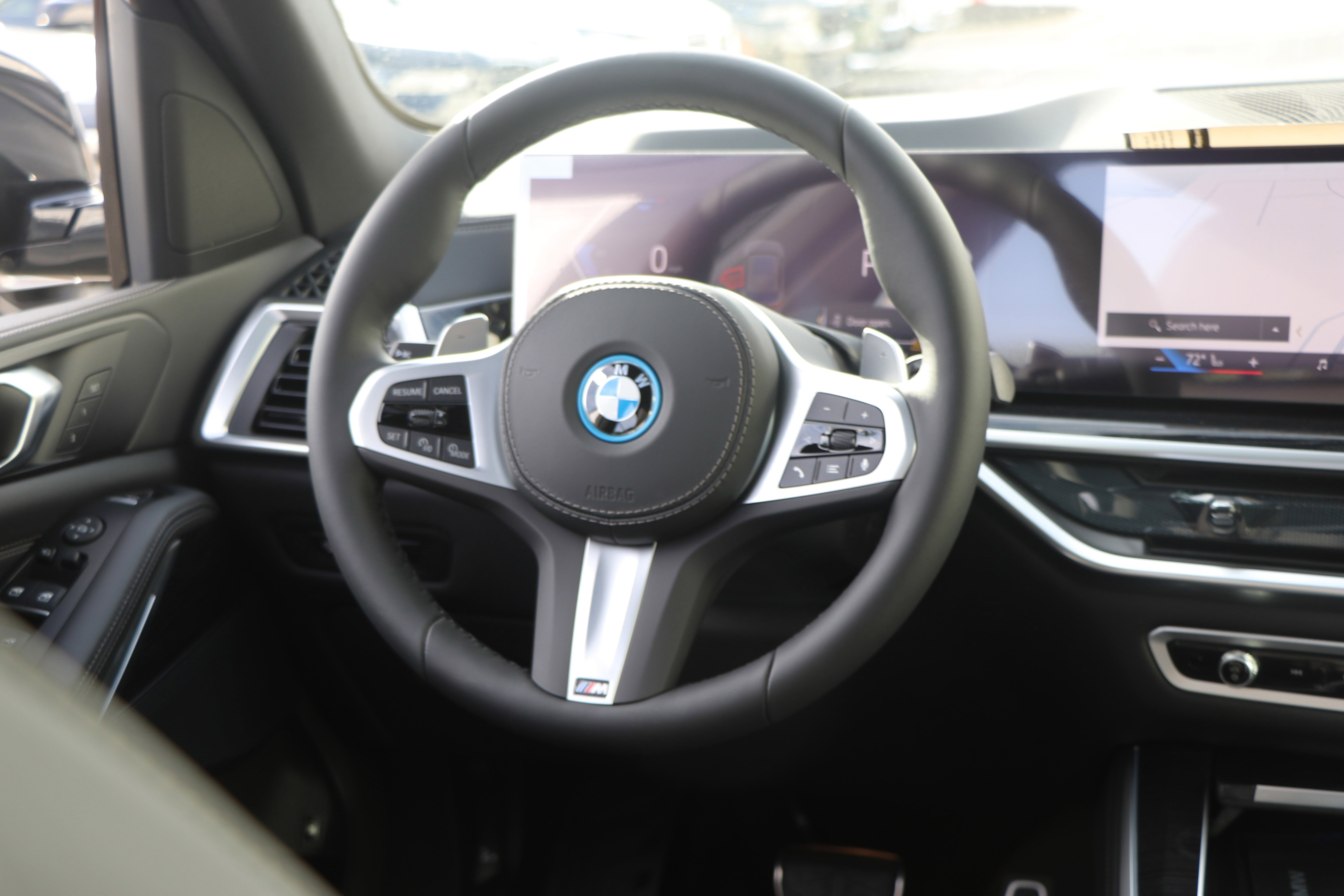 Used 2026 BMW X5 xDrive50e w/ M Sport Package AWD/4WD image 30