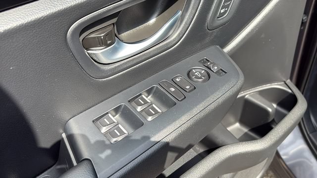 Used 2025 Honda Pilot Touring image 9