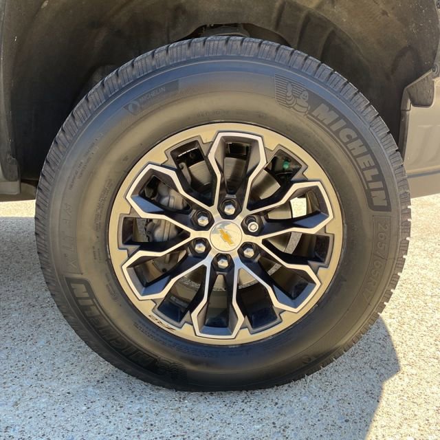 Used 2019 Chevrolet Colorado ZR2 image 17