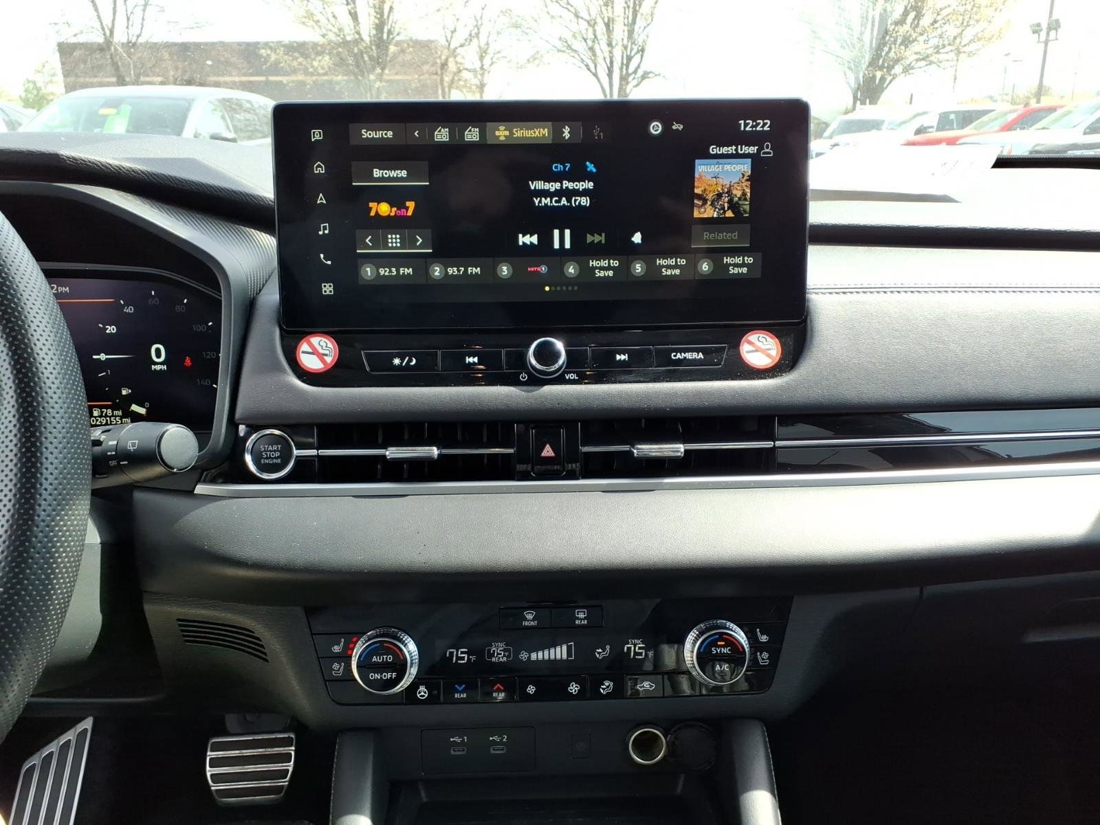 Used 2025 Mitsubishi Outlander SEL image 11