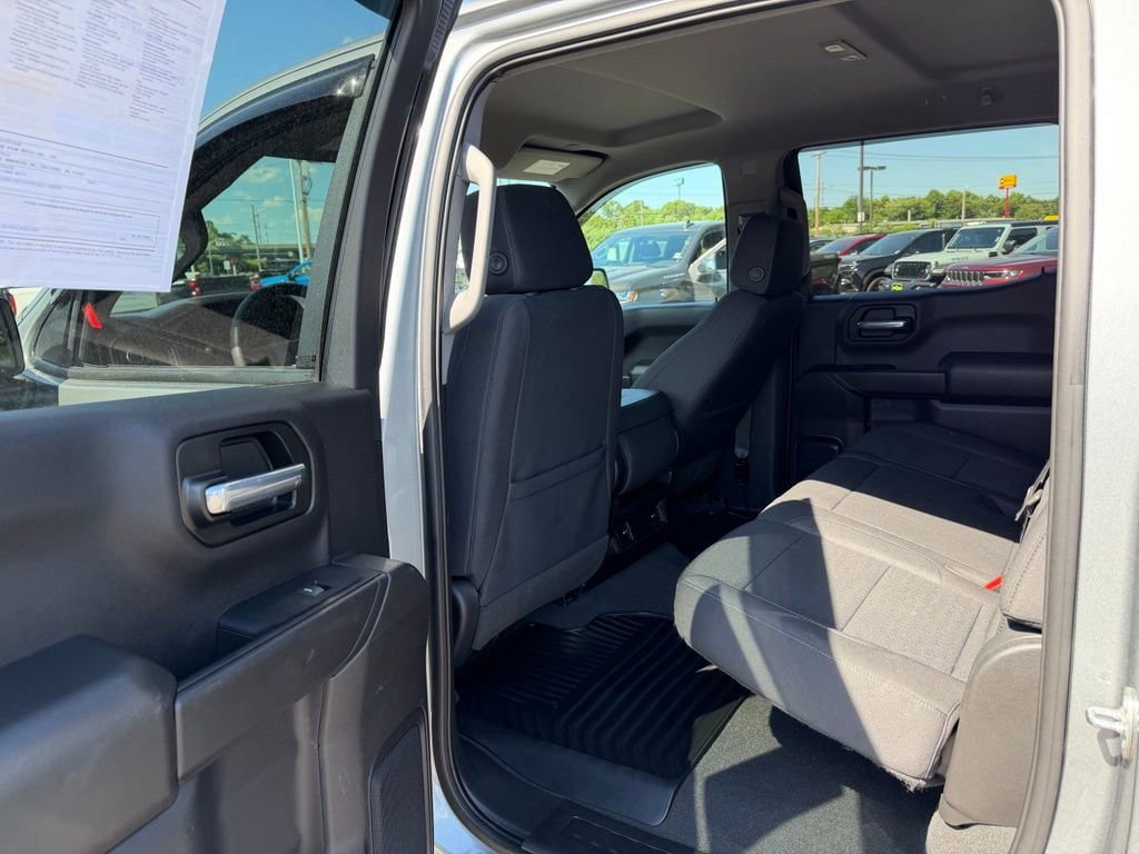Certified 2023 Chevrolet Silverado 1500 Custom AWD/4WD image 10