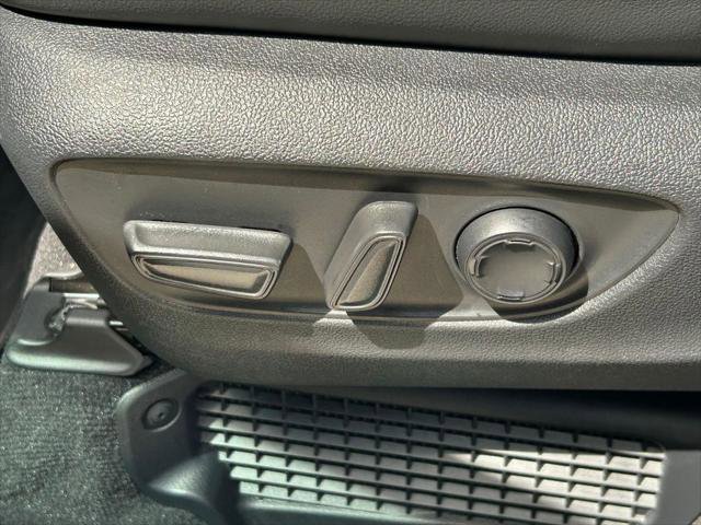 Certified 2025 Toyota Sienna XSE image 27
